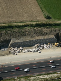 A1 West Autobahn - Steinschlichtung
